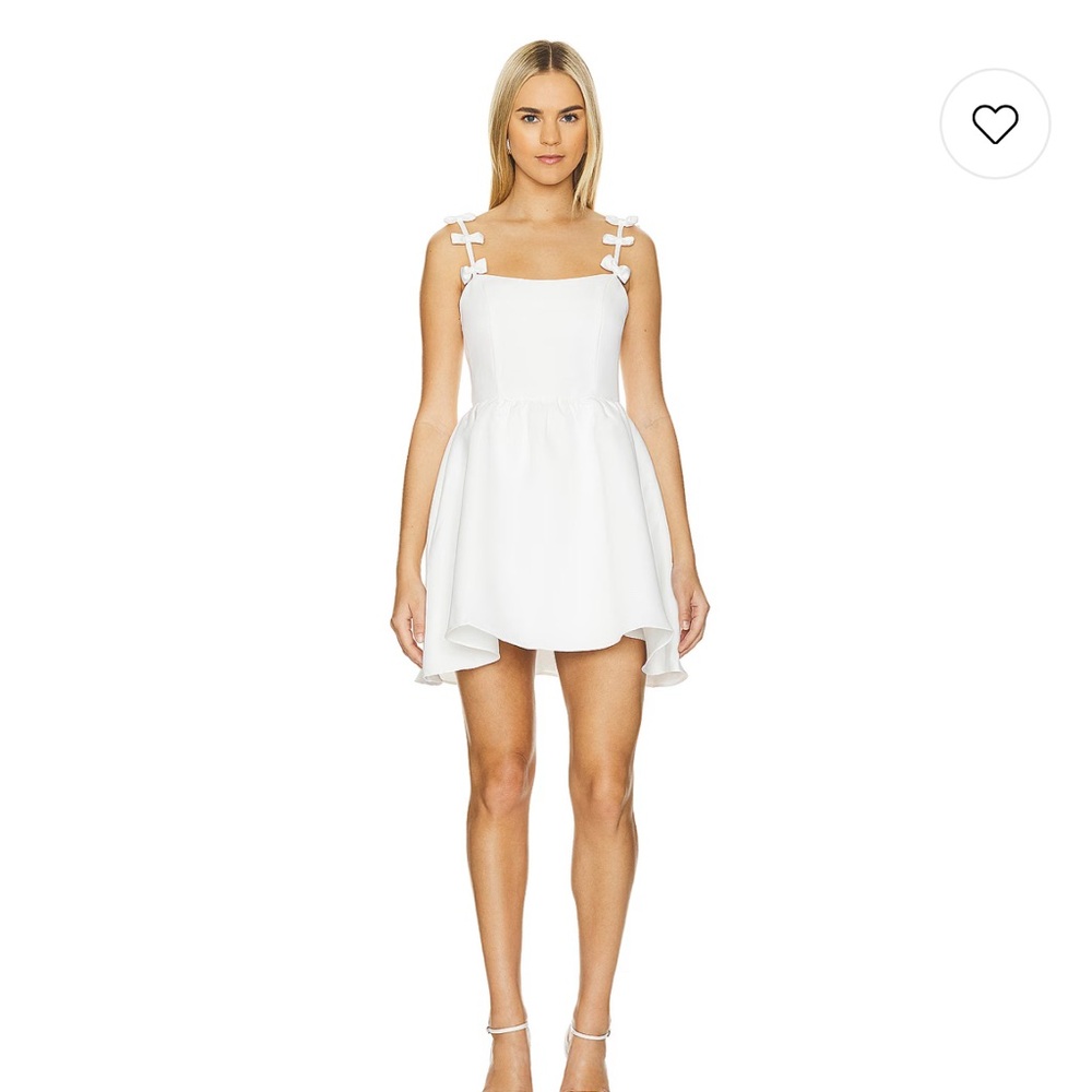 Elliatt Enchantment Bow Dress
